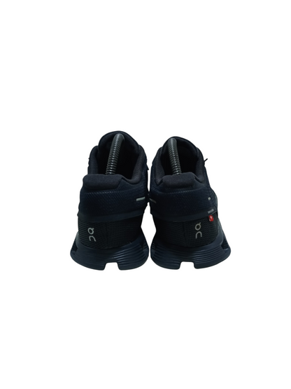 On Cloud 5 Black Trainer