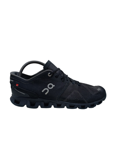 On Cloud 5 Black Swiss
