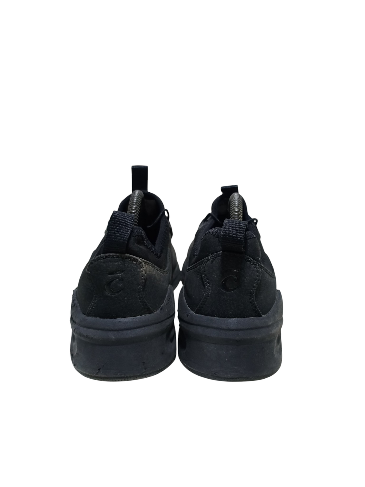 Clove Black Trainer