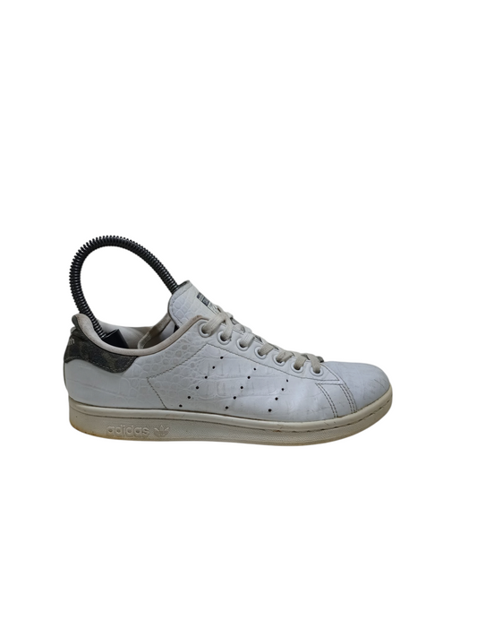 Adidas White J