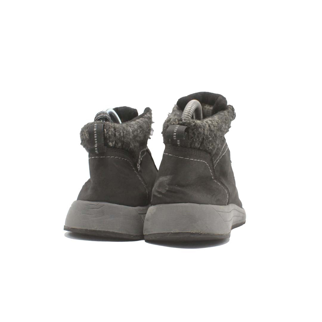 Branded Original Used Pre-Loved Sneakers in Pakistan