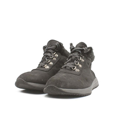 Branded Original Used Pre-Loved Sneakers in Pakistan