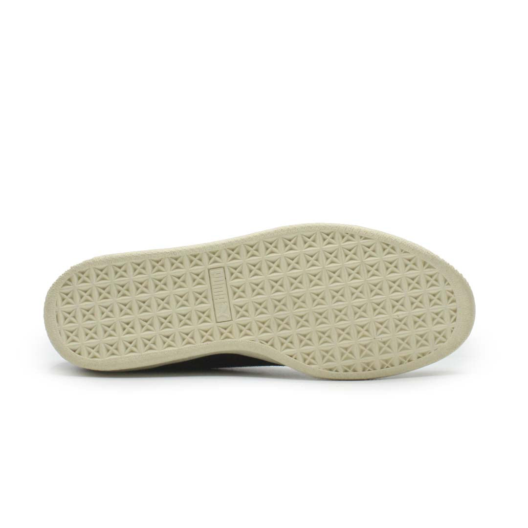 Branded Original Used Pre-Loved Sneakers in Pakistan