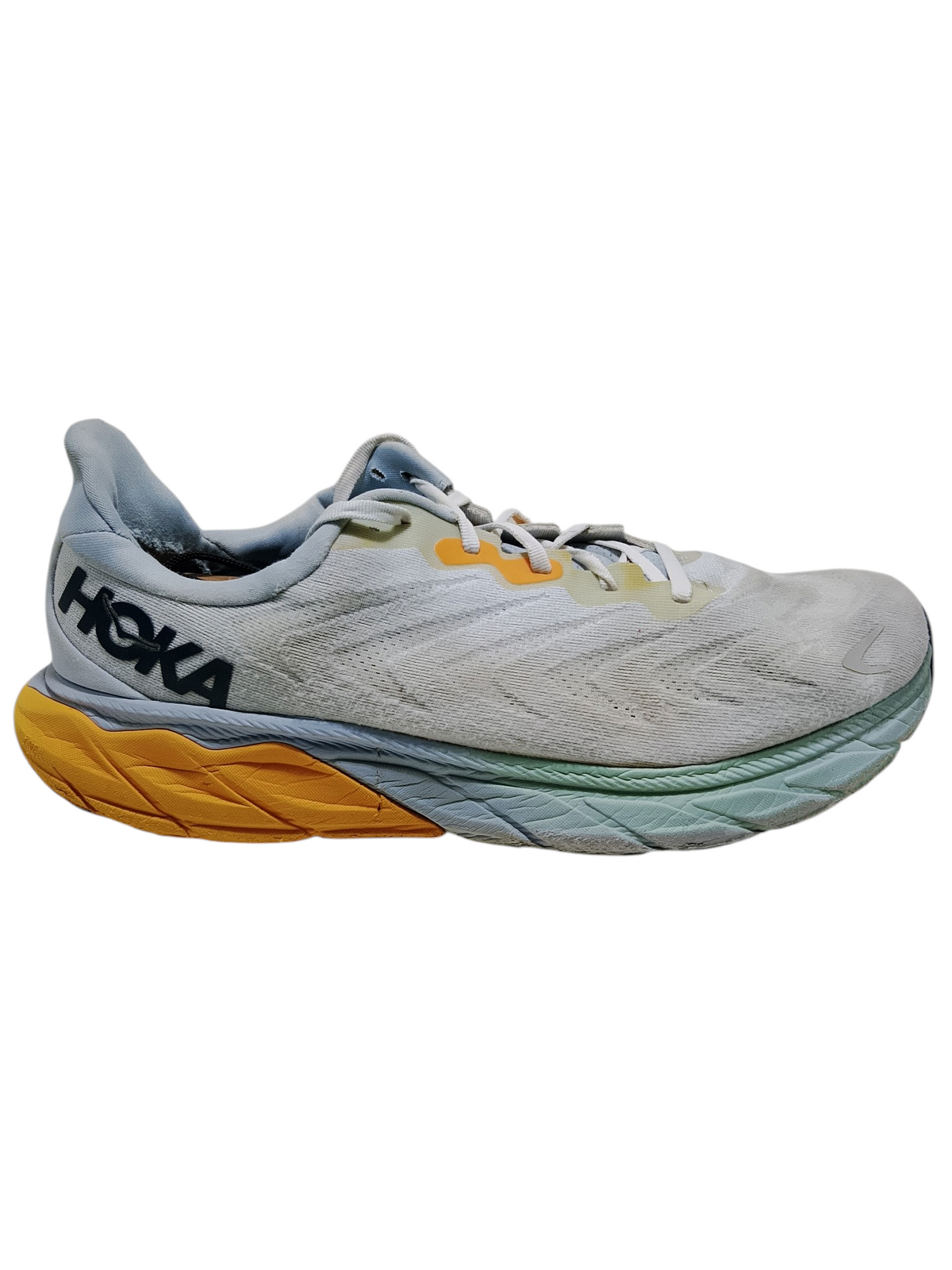Hoka One One Arahi 6 Train