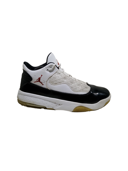 Air Jordan Max Aura 2 'White Black'