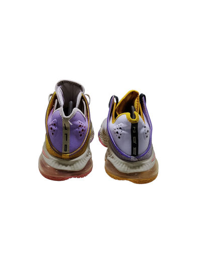 Nike LeBron 19 Low Mismatch