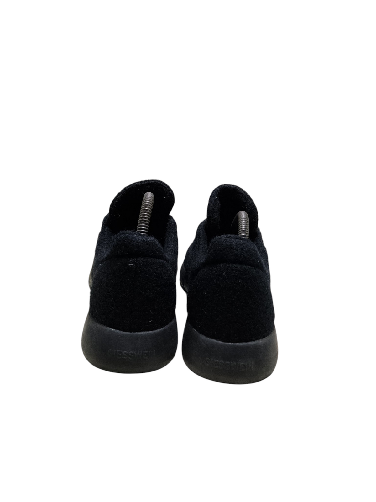Giesswein Black Shoe