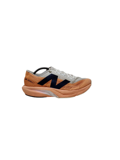 New Balance FuelCell Rebel v4 Orange