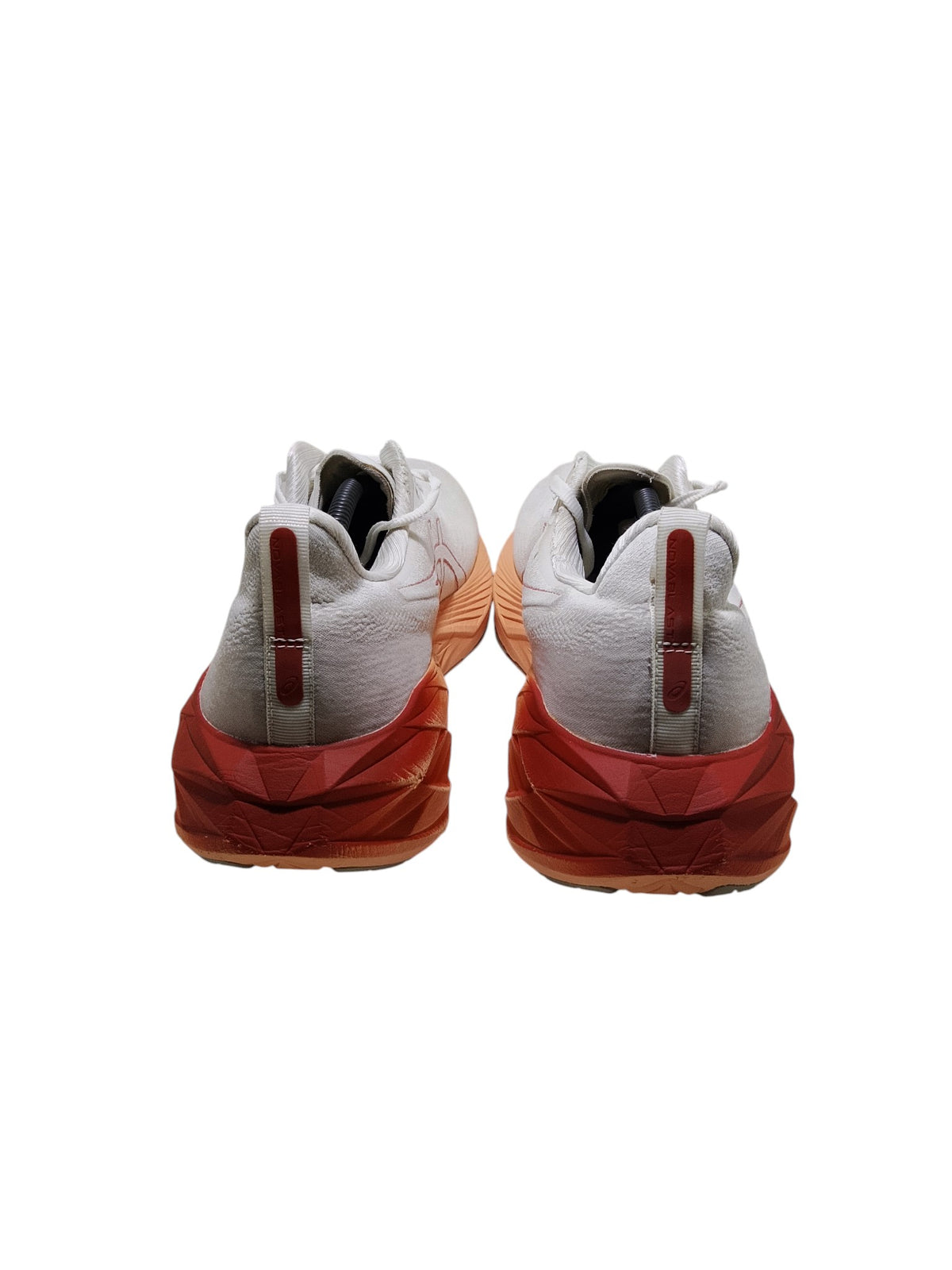ASICS Men's Novablast 4
