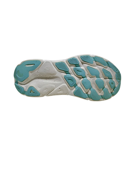 HOKA Clifton 9