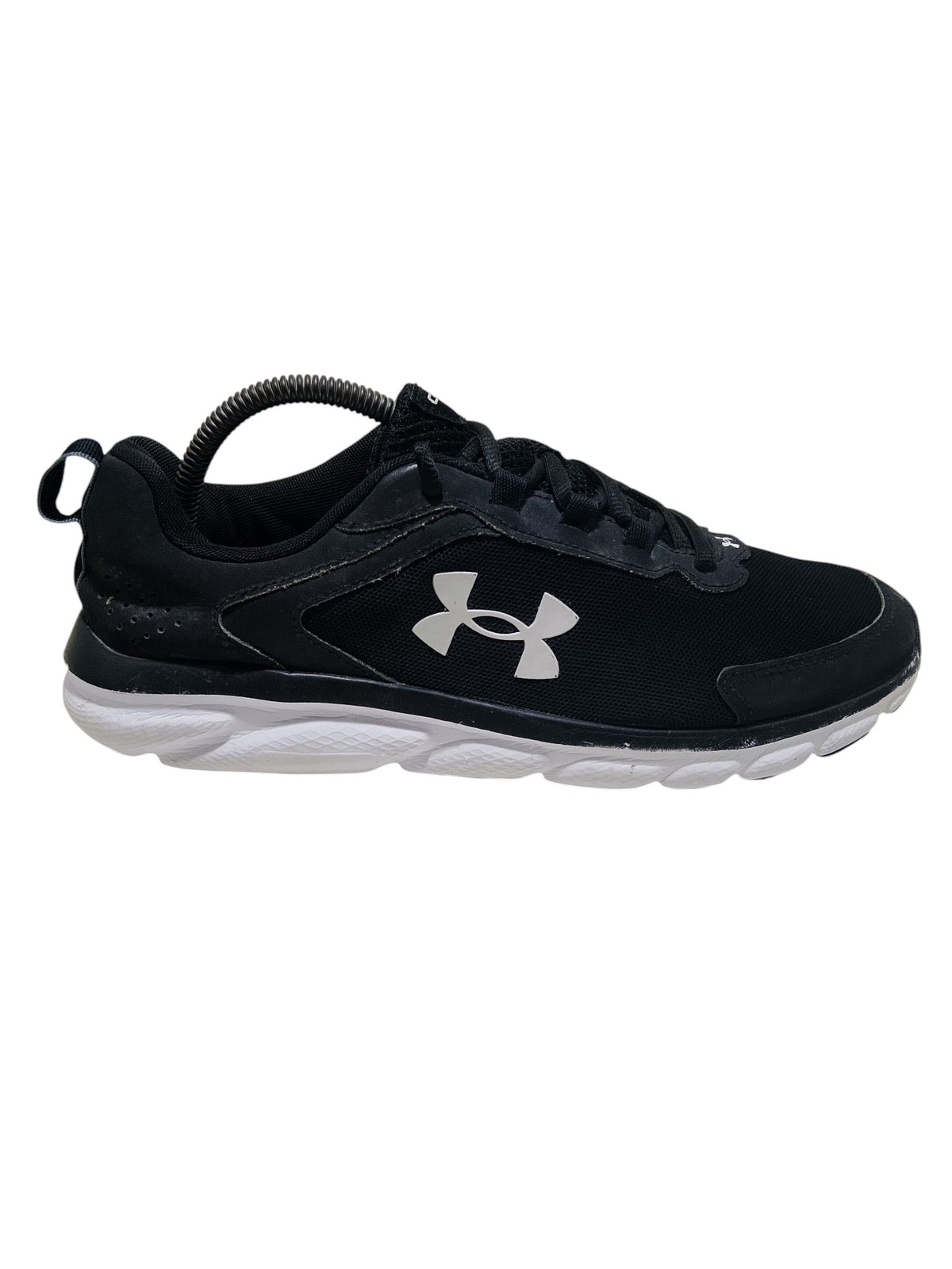 Under Armour Black White Charged Assert 9