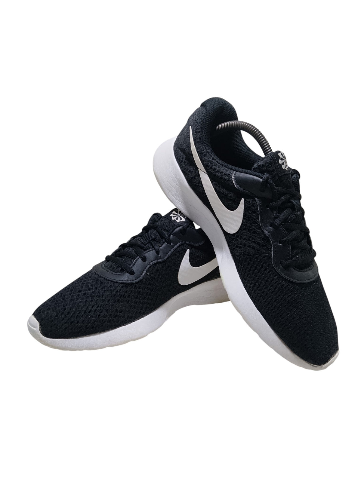 Nike Tanjun Black White