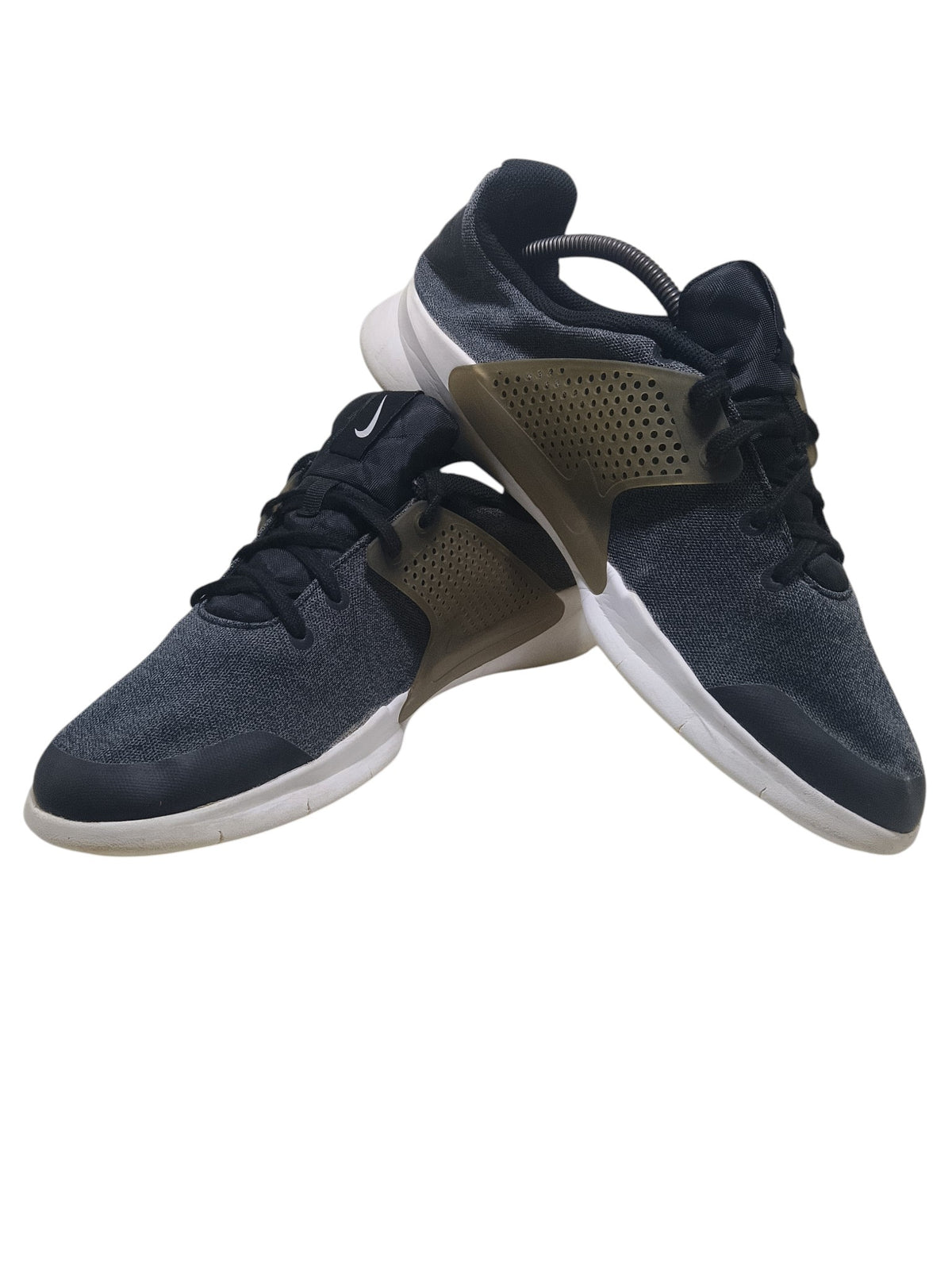 NIKE ARROWZ SLIP ON