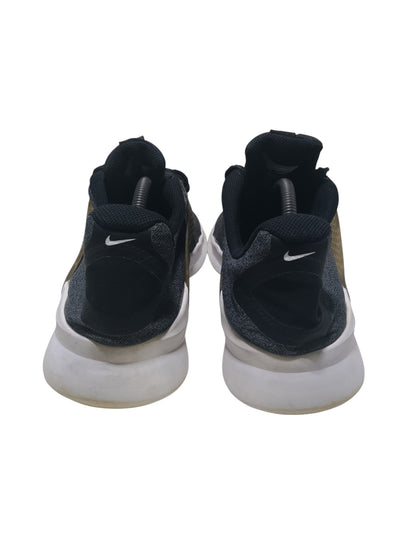 NIKE ARROWZ SLIP ON