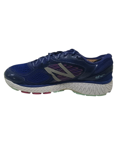 New Balance 860v7
