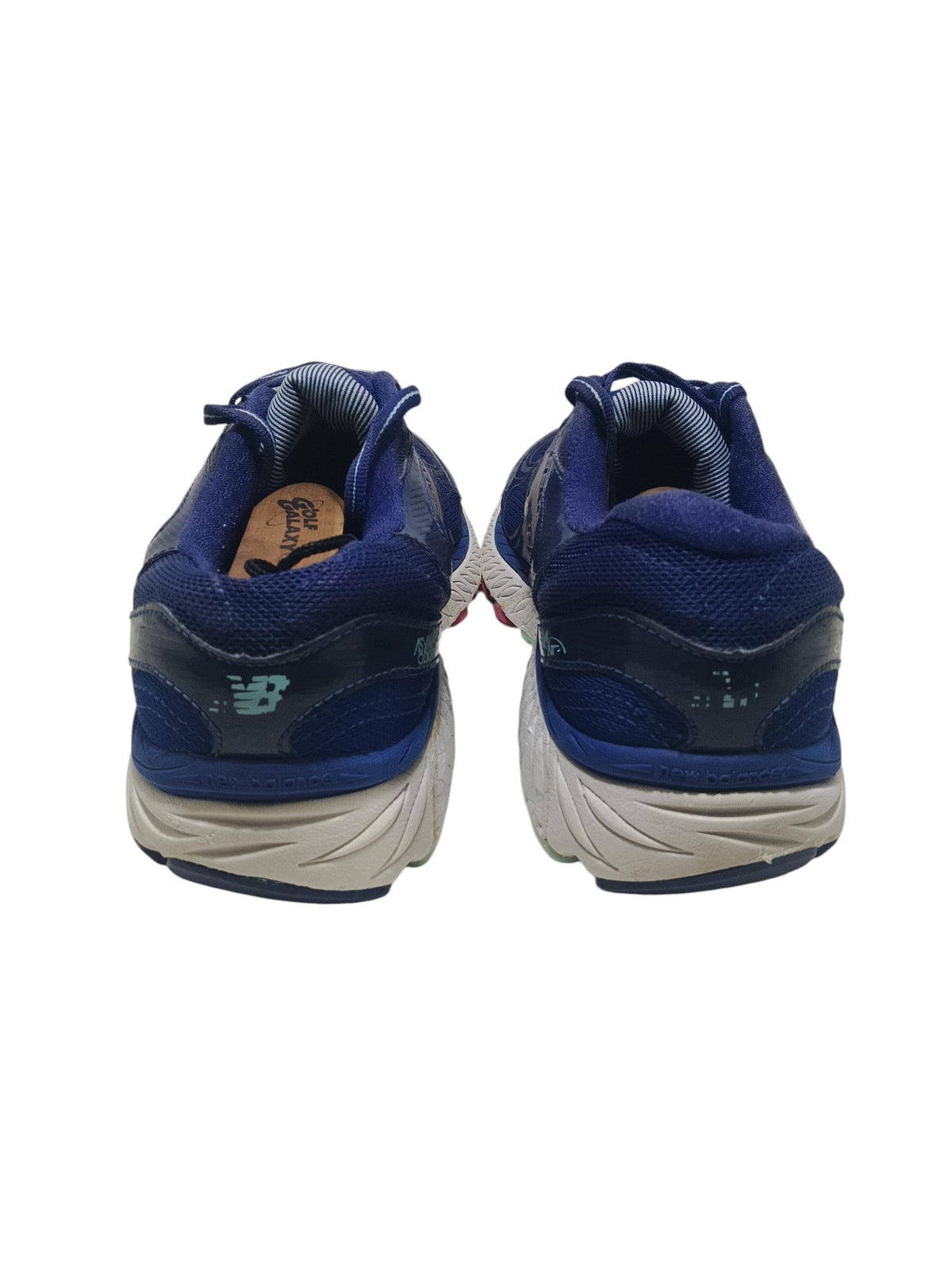 New Balance 860v7