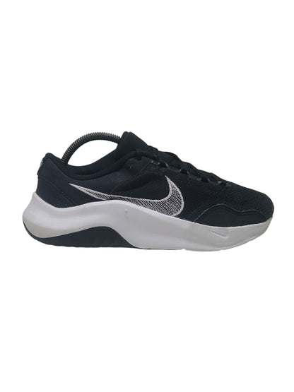 Nike Legend Essential 3