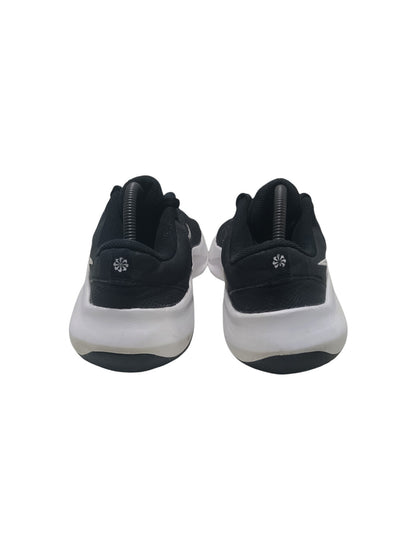 Nike Legend Essential 3