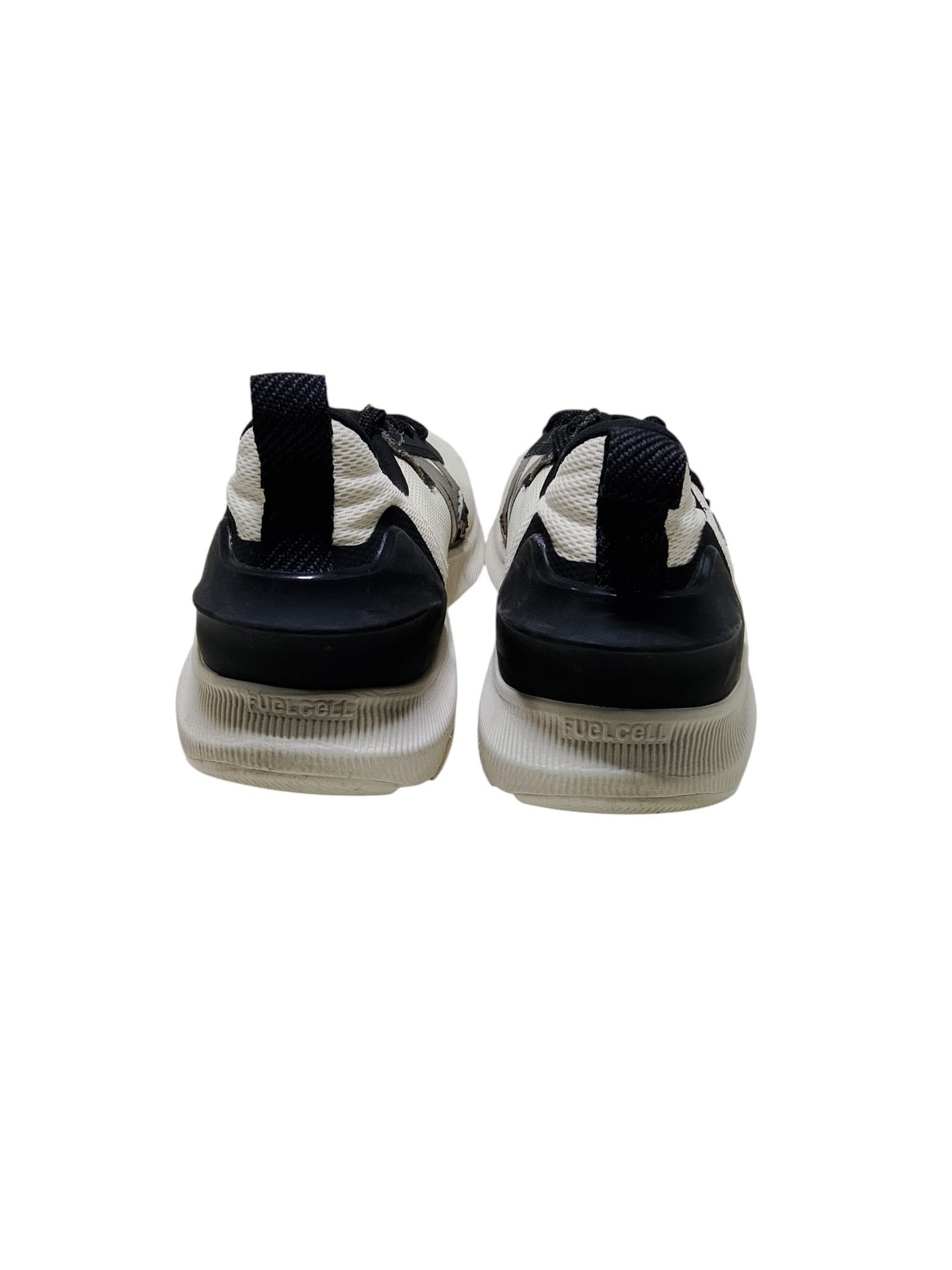 New Balance FuelCell Propel RMX v2