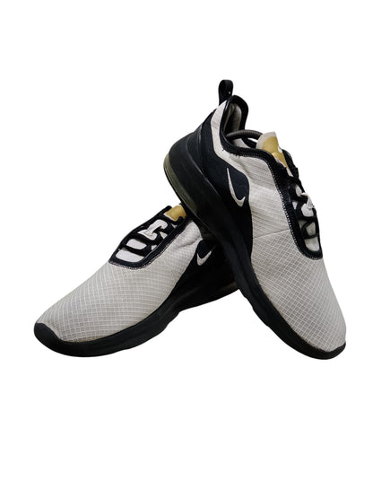 Nike 'Black White Gold' Air Max Motion 2