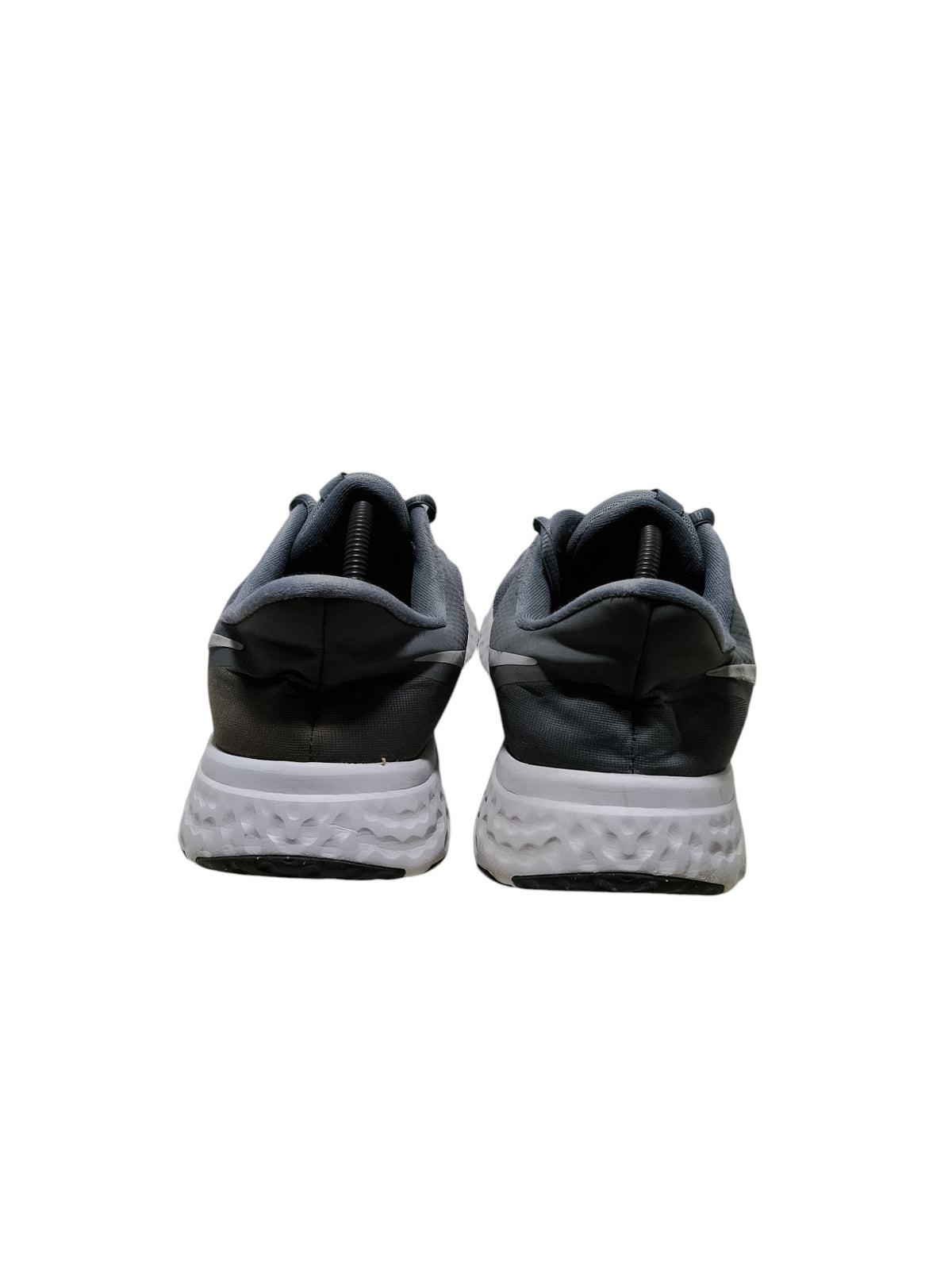 Nike Cool Grey Revolution 5