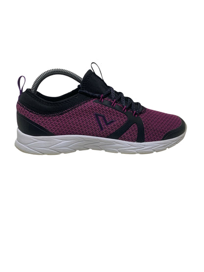 Vionic Walking Shoe