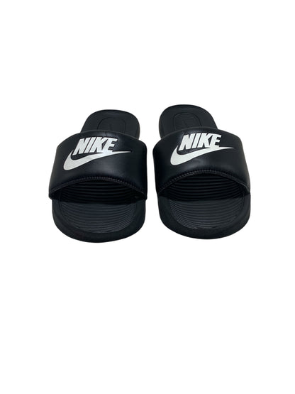 Nike Victori One