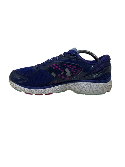 New Balance 860 v7