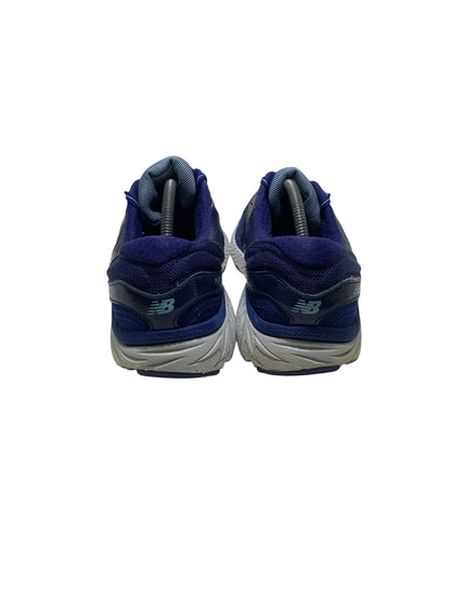 New Balance 860 v7