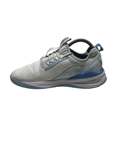 Clove Classic Trainer
