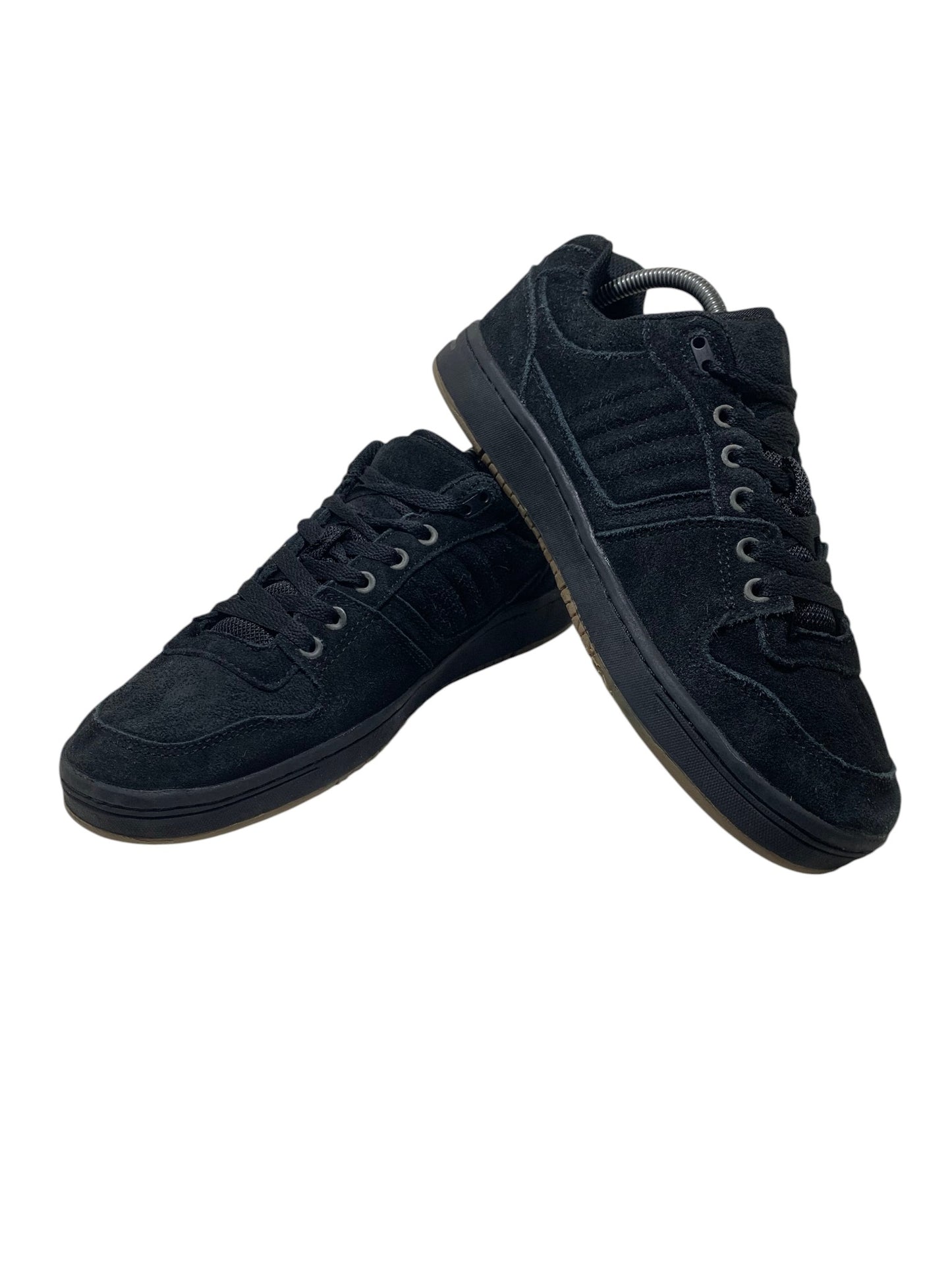 Classic Black Sneaker