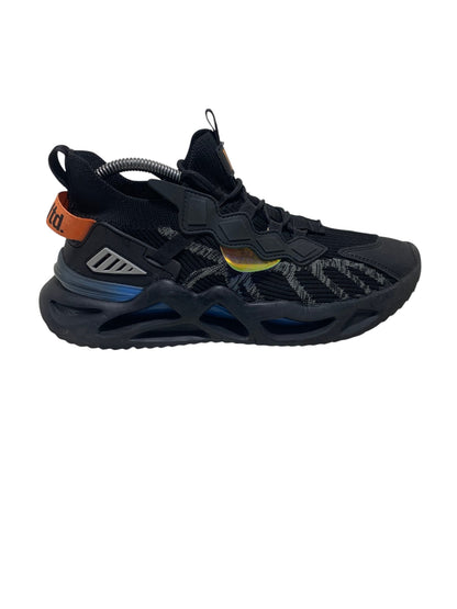 UNLTD Mens Trainer