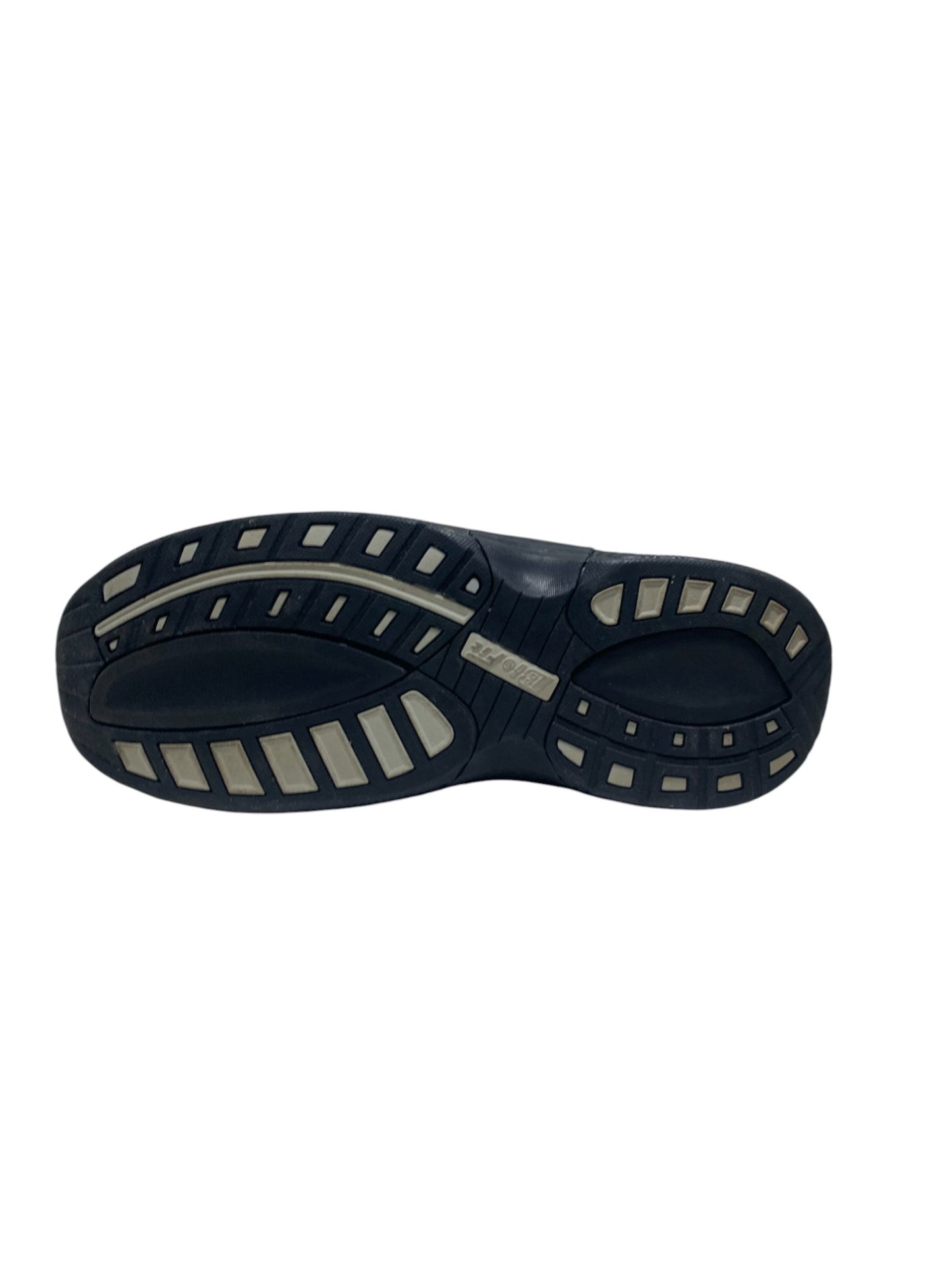 Orthofeet Monterey Bay Medicated Walking Shoe