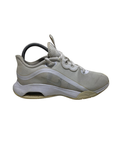 Nike Air Max Court