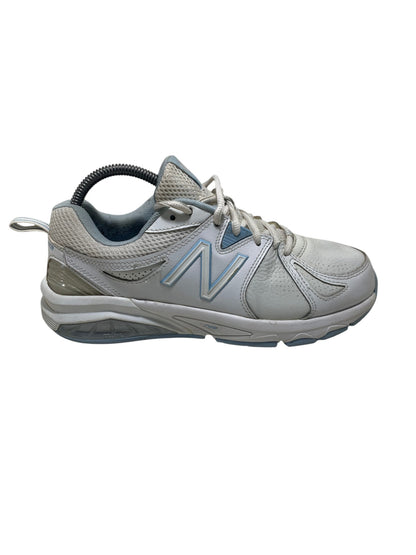 New Balance 857