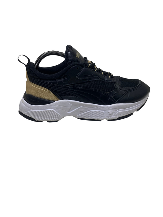 Puma Cassia Distressed Team