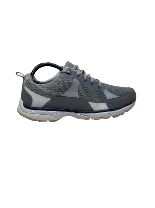 Vionic Dashell Trainer