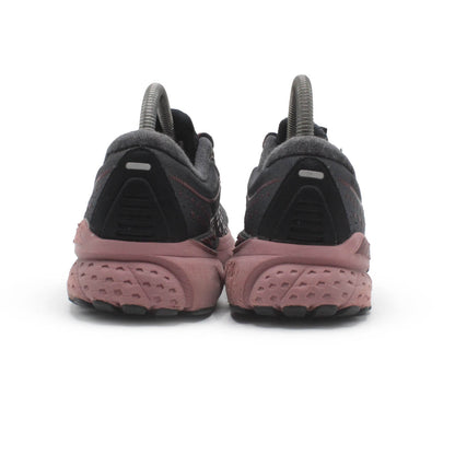 Branded Original Used Pre-Loved Sneakers in Pakistan