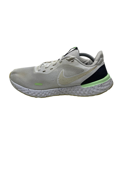 Nike Revolution 5 Racer