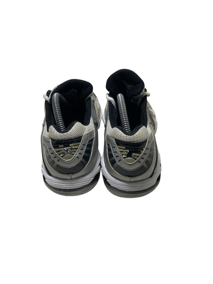 Mizuno Wave Lightning