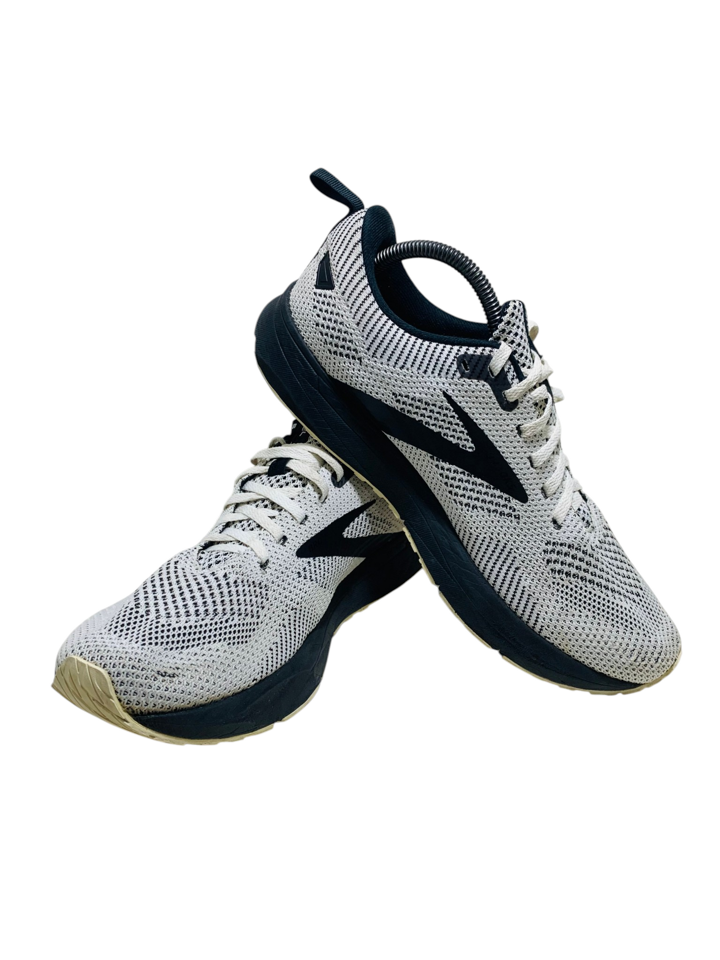 Brooks Revel 5