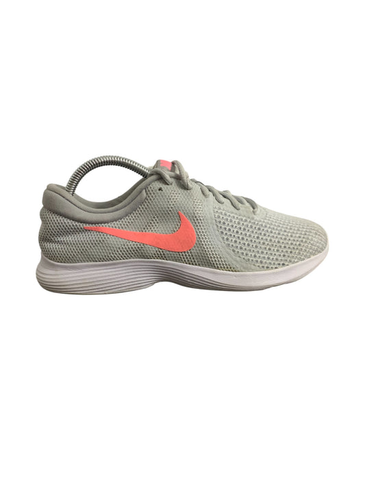 Nike Revolution 4 Grey