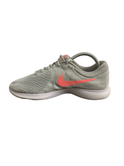 Nike Revolution 4 Grey