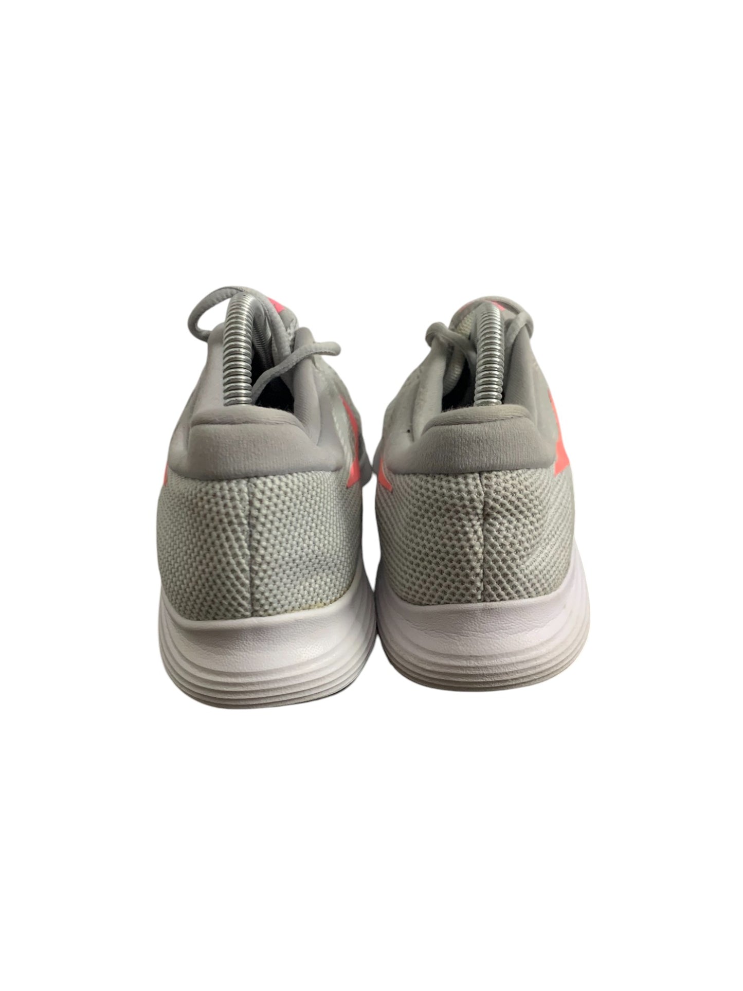 Nike Revolution 4 Grey