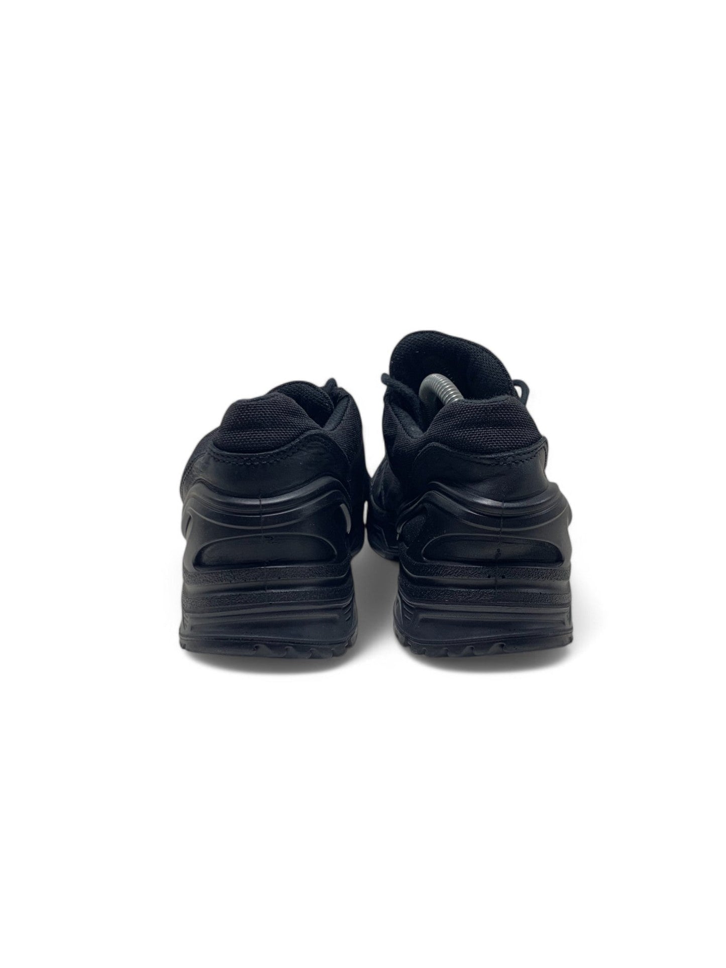 Branded Original Used Pre-Loved Sneakers in Pakistan