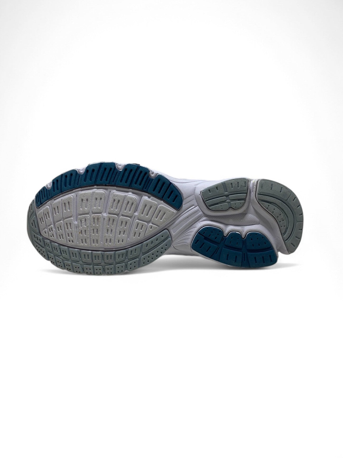 Branded Original Used Pre-Loved Sneakers in Pakistan