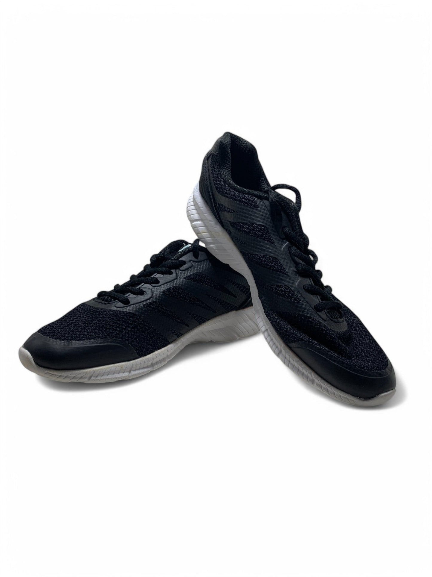 Branded Original Used Pre-Loved Sneakers in Pakistan
