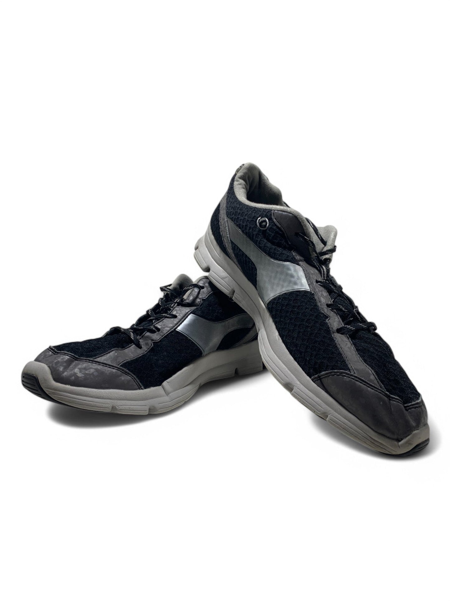 Branded Original Used Pre-Loved Sneakers in Pakistan