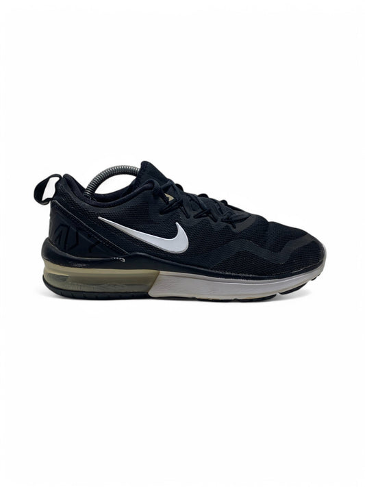Branded Original Used Pre-Loved Sneakers in Pakistan