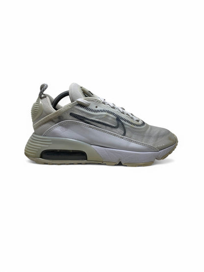 Branded Original Used Pre-Loved Sneakers in Pakistan